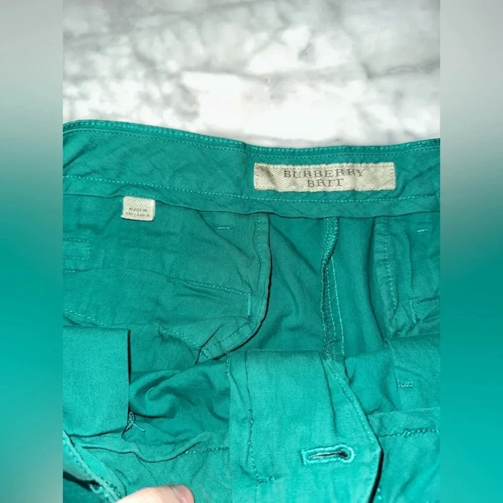Burberry Men Brit Shorts (30W) 8Inch Khaki Green Shorts - Picture 3 of 9